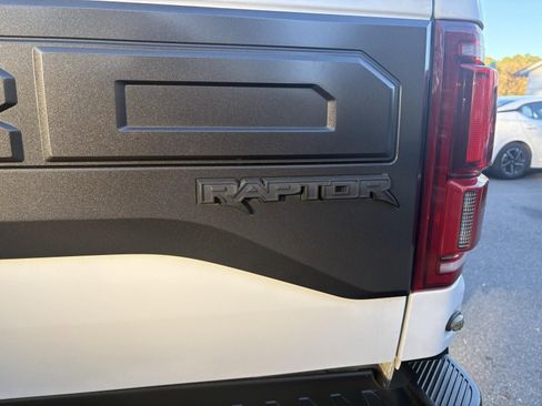 Used 2018 Ford F150 Raptor w/ Equipment Group 802A Luxury image 12