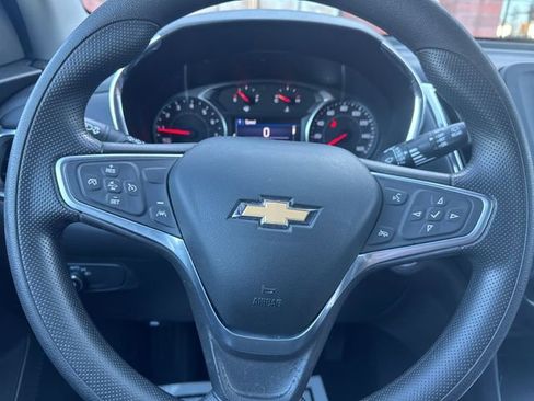 Used 2023 Chevrolet Equinox LT image 17