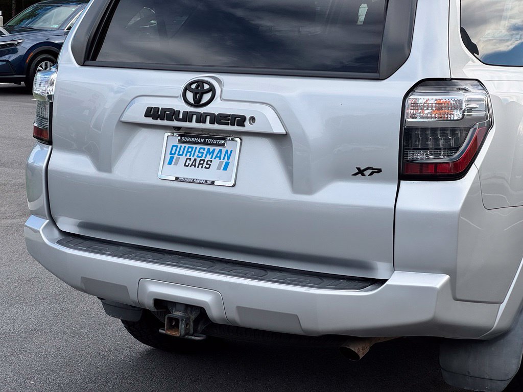 Used 2019 Toyota 4Runner SR5 RWD image 34