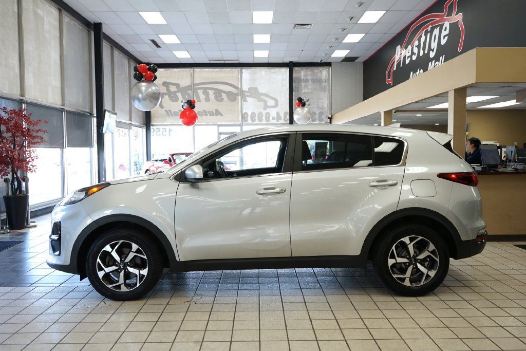 Used 2020 Kia Sportage LX FWD image 3