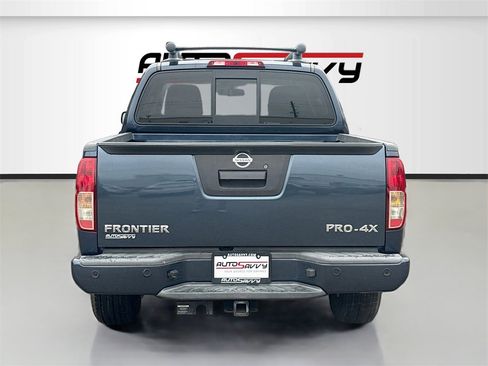 Used 2020 Nissan Frontier PRO-4X image 6