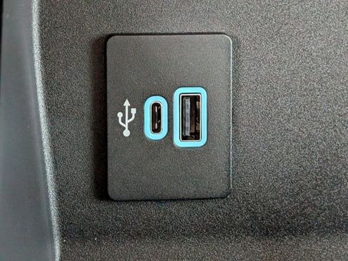 Used 2024 Ford F250 XLT w/ FX4 Off-Road Package image 18