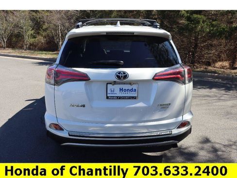 Used 2018 Honda Pilot Touring image 6