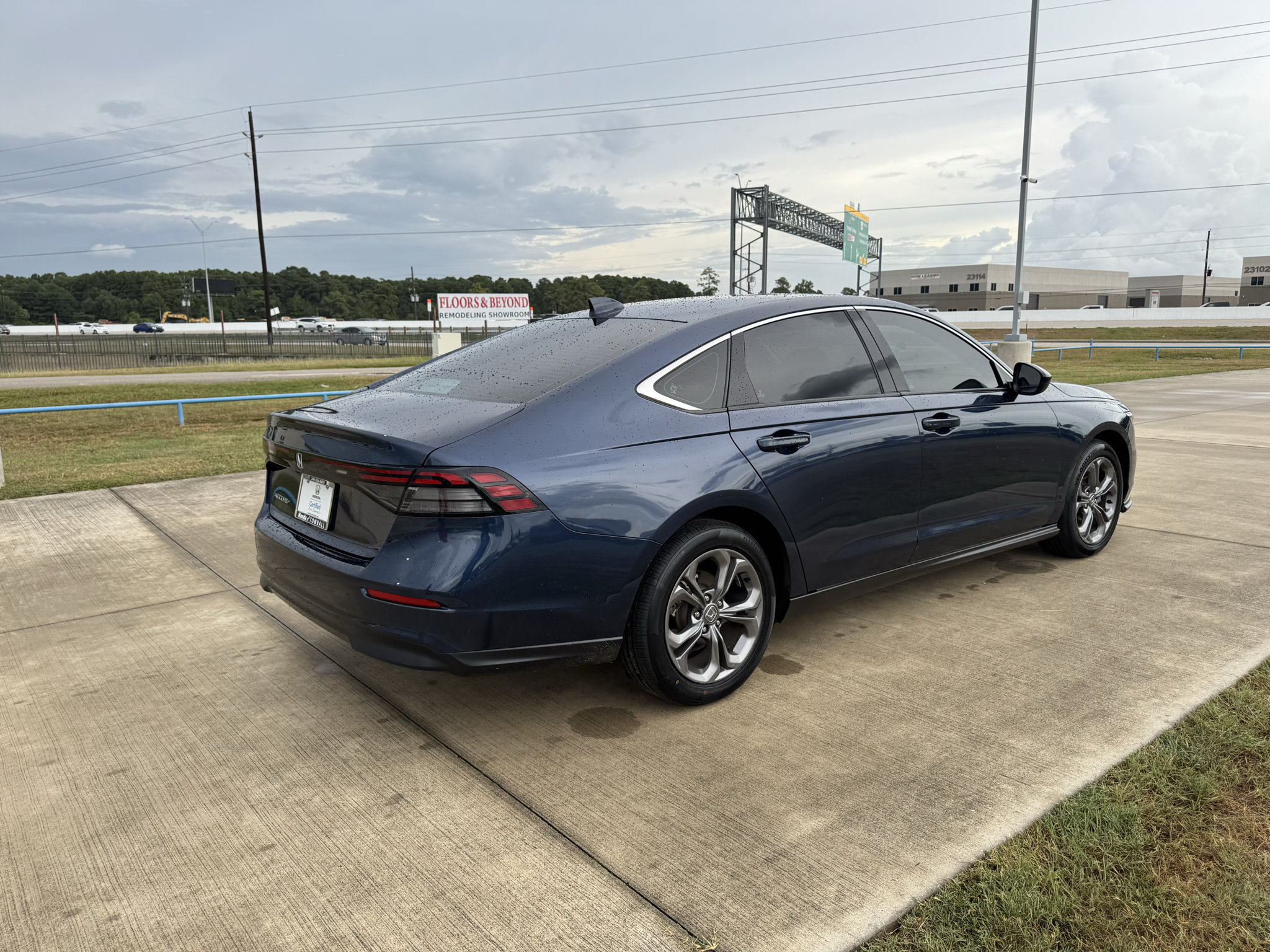 Certified 2023 Honda Accord EX image 9