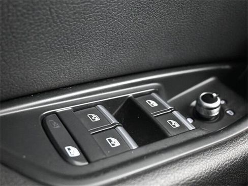 Used 2018 Audi A4 2.0T Ultra Premium w/ Convenience Package image 17