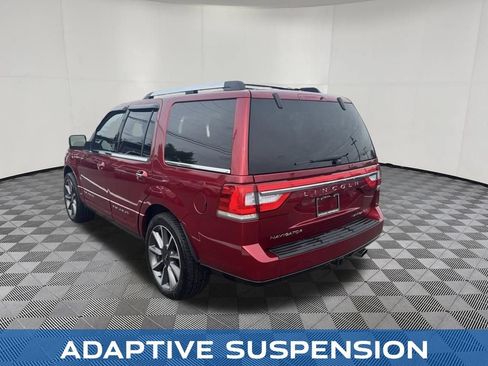 Used 2017 Lincoln Navigator Reserve AWD/4WD image 6