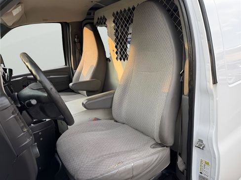Used 2014 Chevrolet Express 1500 AWD image 12