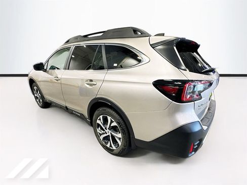 Used 2020 Subaru Outback Limited w/ Popular Package #2 AWD/4WD image 6