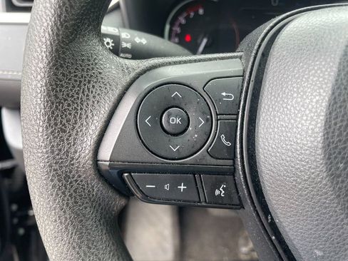 Used 2023 Toyota RAV4 XLE FWD image 16