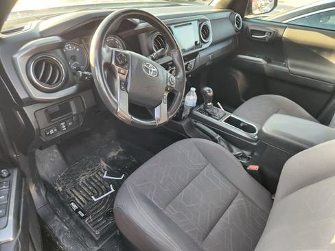 Used 2019 Toyota Tacoma TRD Off-Road RWD image 7