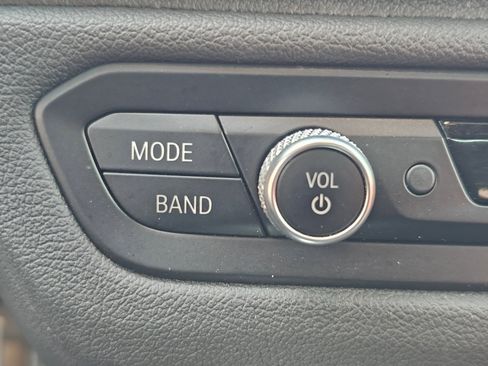 Used 2021 BMW Z4 sDrive30i w/ Executive Package image 19