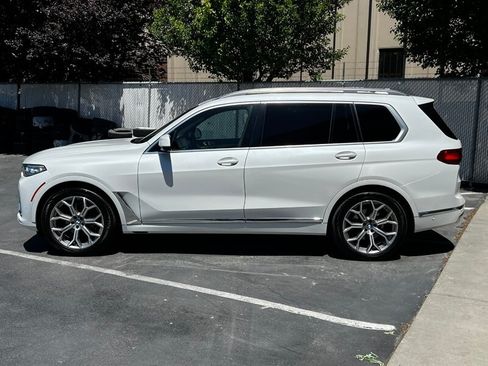 Used 2021 BMW X7 xDrive40i w/ Premium Package AWD/4WD image 4