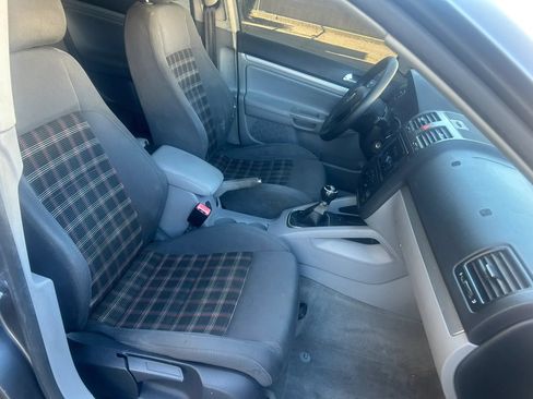 Used 2006 Volkswagen Jetta TDI FWD image 10