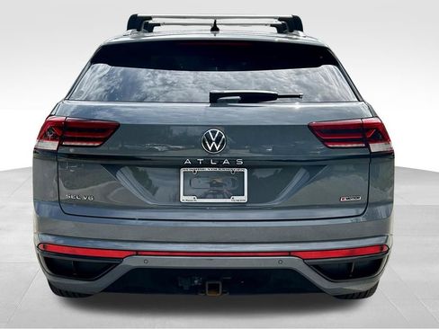 Used 2022 Volkswagen Atlas Cross Sport SEL R-Line image 5