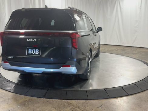 New 2026 Kia Carnival EX FWD image 8