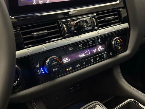 New 2026 Nissan Pathfinder Platinum AWD/4WD image 27