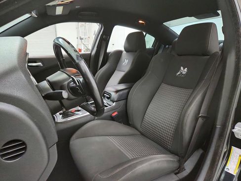 Used 2019 Dodge Charger Scat Pack image 14