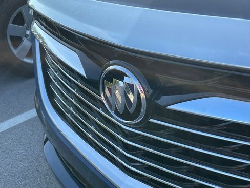 Used 2023 Buick Enclave Premium w/ Experience Buick Package FWD image 4