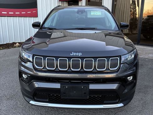 Used 2022 Jeep Compass Limited image 2
