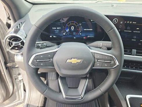 New 2026 Chevrolet Equinox LT w/ Convenience Package II FWD image 15