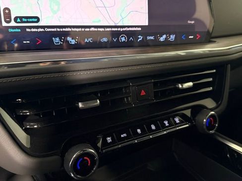 Used 2025 Chevrolet Tahoe High Country image 20