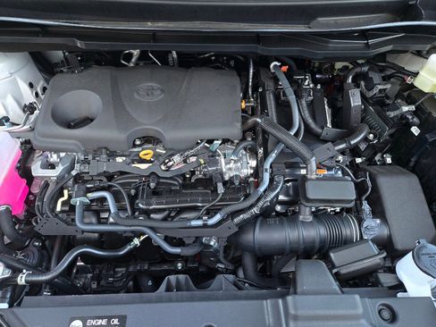 Certified 2026 Toyota Sienna XLE FWD image 26
