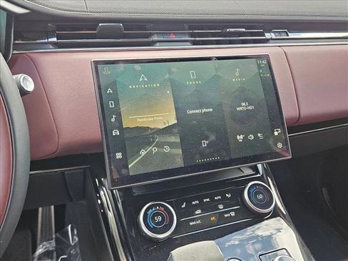 Used 2023 Land Rover Range Rover Sport SE Dynamic image 15