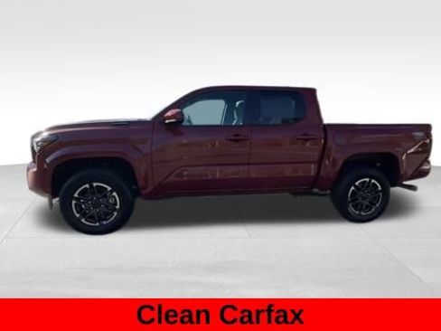 Used 2025 Toyota Tacoma TRD Sport image 3