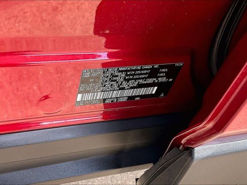 Used 2025 Toyota RAV4 LE AWD/4WD image 38