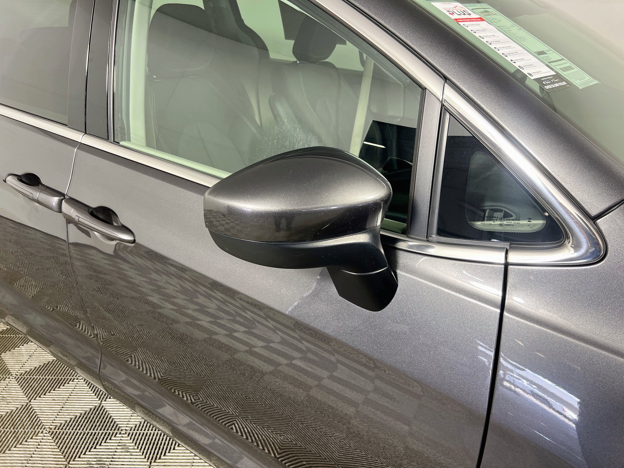 Used 2023 Chrysler Voyager LX FWD image 13