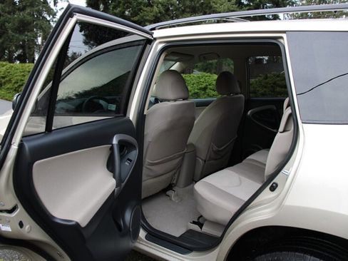 Used 2007 Toyota RAV4 4WD image 15