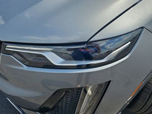 Used 2025 Cadillac XT6 Sport w/ LPO, Floor Liner Package image 34