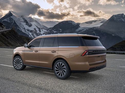 New 2025 Lincoln Navigator Black Label image 4