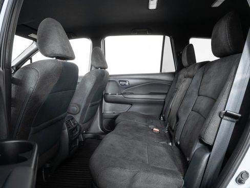 Used 2022 Honda Pilot Sport image 18