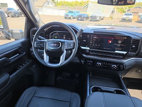 Certified 2024 GMC Sierra 3500 SLT w/ SLT Premium Package AWD/4WD image 22