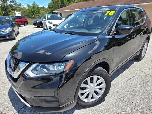 Used 2018 Nissan Rogue S FWD image 1