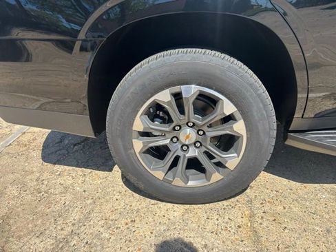 New 2026 Chevrolet Tahoe LT w/ Comfort Package AWD/4WD image 9