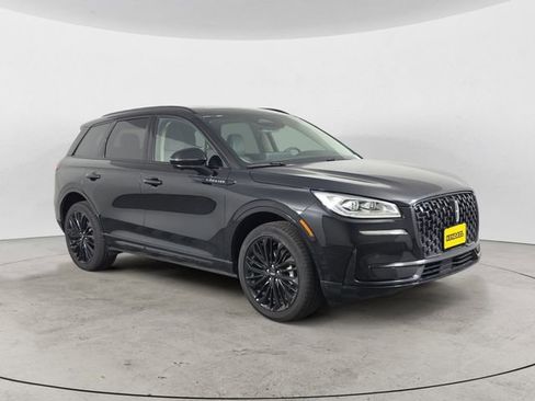 Used 2025 Lincoln Corsair Reserve w/ Equipment Group 202A AWD/4WD image 7