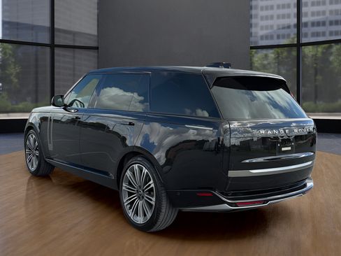 Used 2024 Land Rover Range Rover Long Wheelbase SE AWD/4WD image 15