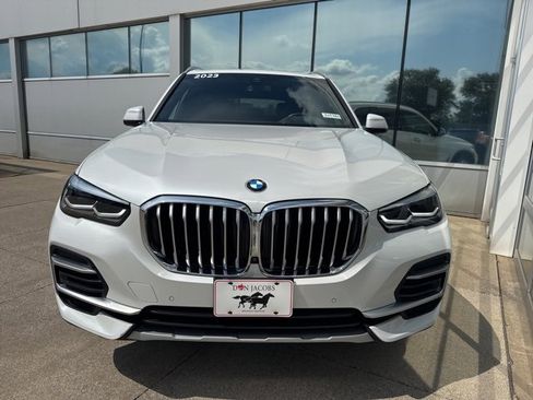 Used 2023 BMW X5 xDrive40i w/ Premium Package image 2