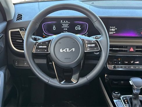 New 2025 Kia Seltos S image 17