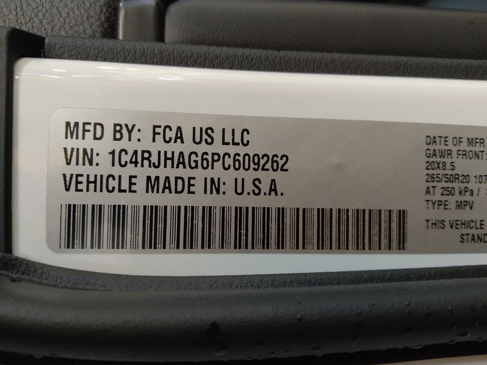 Used 2023 Jeep Grand Cherokee Altitude AWD/4WD image 33