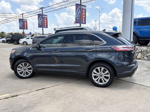 Certified 2024 Ford Edge Titanium AWD/4WD image 11