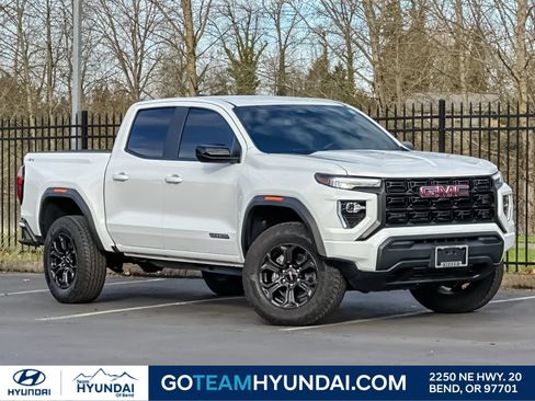 Used 2025 GMC Canyon Elevation AWD/4WD image 1