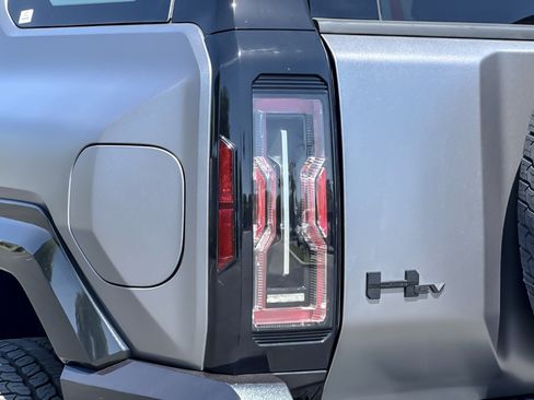 Used 2026 GMC Hummer EV 3X w/ Carbon Fiber Edition Package AWD/4WD image 26