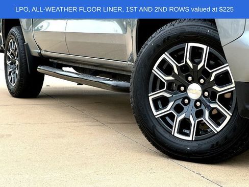 Used 2024 Chevrolet Colorado LT w/ LT Convenience Package III RWD image 6