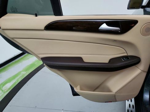 Used 2018 Mercedes-Benz GLE 350 image 26