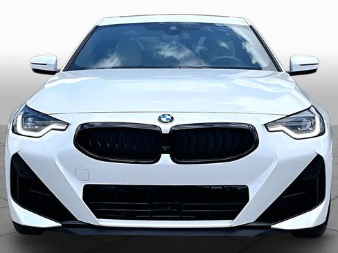 Used 2025 BMW 230i Coupe w/ M Sport Package RWD image 3