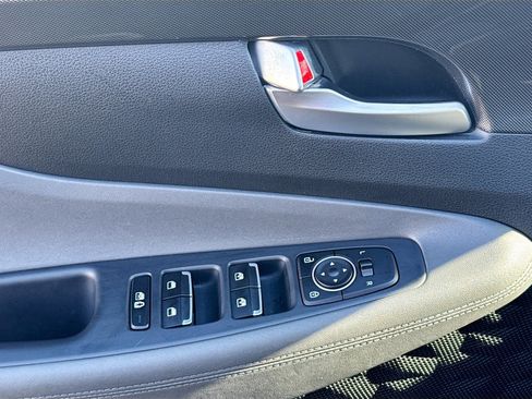 Used 2023 Hyundai Santa Fe SEL image 18