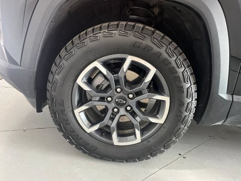 Used 2026 Chevrolet Equinox ACTIV w/ Convenience Package III AWD/4WD image 15